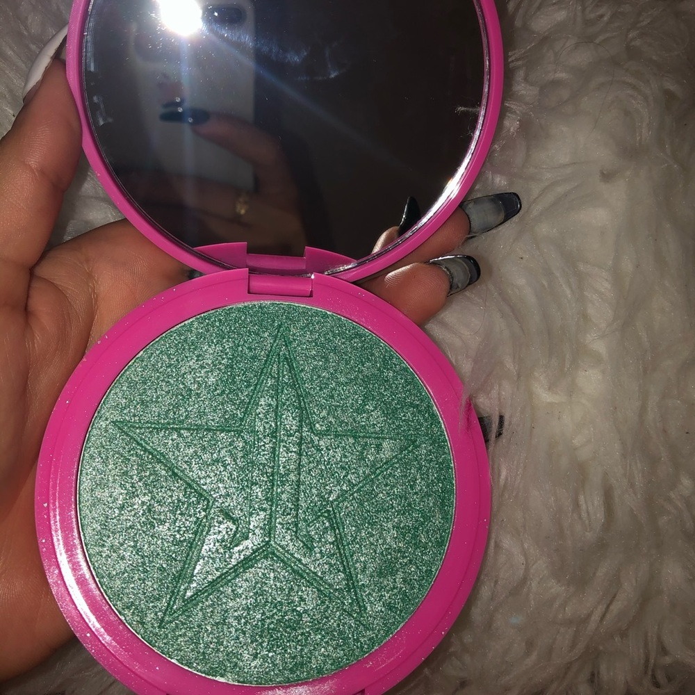 Jeffree Star Mint Condition Highlighter